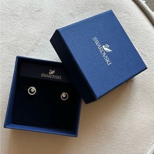 Swarovski Creativity stud earrings